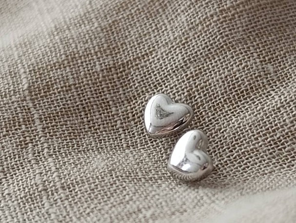 گوشواره میخی ژوپینگ مدل قلب ساده
