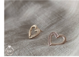 گوشواره میخی ژوپینگ مدل قلب نگین دار