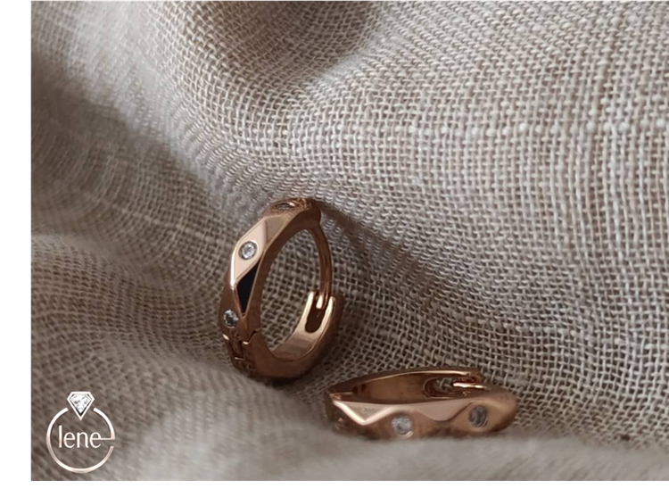 گوشواره حلقهای ژوپینگ طرح لوزی برجسته- نگین دار- ساده